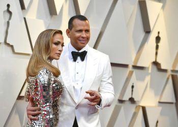 Jennifer López y Alex Rodríguez llegan a la ceremonia de los premios Oscar en el Teatro Dolby en Los Angeles, el 24 de febrero de 2019. Foto: Jordan Strauss / Invision / AP.
