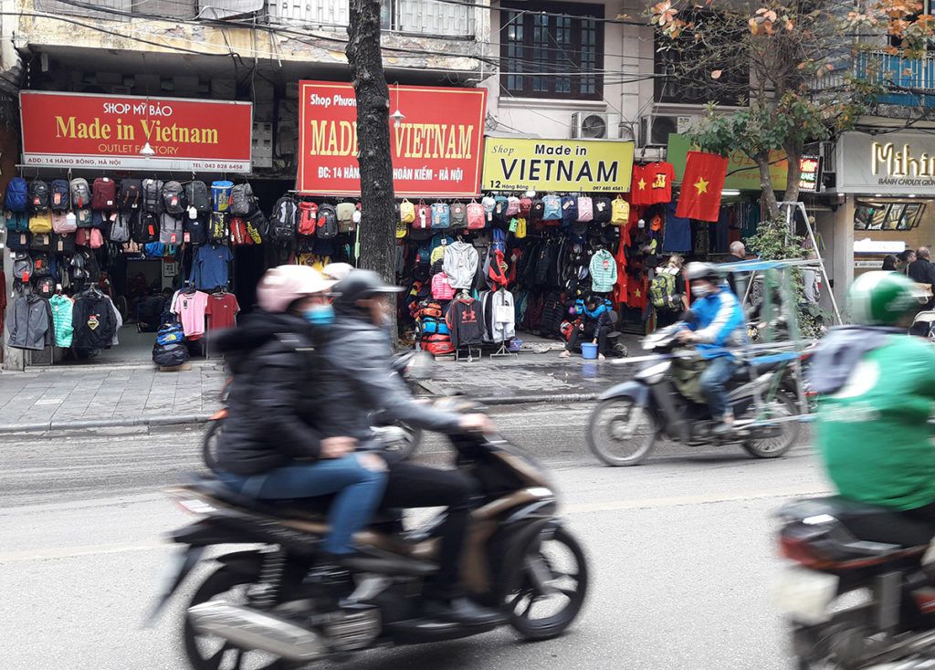 Ofrecer productos hechos en Vietnam es un plus para vender más. Foto: Raquel Pérez.