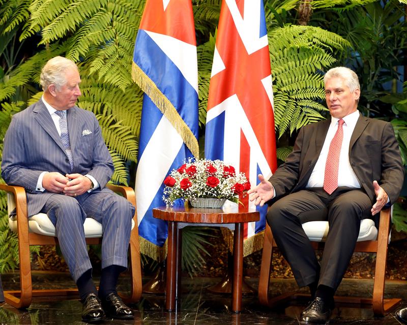 Encuentro entre el Príncipe Carlos y el presidente cubano Miguel Díaz-Canel, en La Habana, el 25 de marzo de 2019. Foto: EFE.