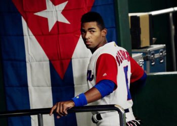 Yoelkis Céspedes, uno de los jóvenes talentos del béisbol cubano, en el IV Clásico Mundial de Béisbol. Foto: Getty Images.