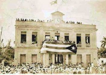 Ayuntamiento de Yaguajay. El mismo edificio es hoy la sede del gobierno municipal.