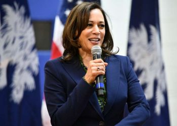 La  senadora Kamala Harris. Foto: Meg Kinnard, AP.