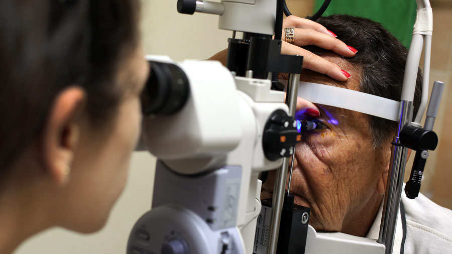 Misión Milagro, implementada por oftalmólogos cubanos en El Salvador para devolver la visión a personas de bajos recursos. Foto: elsalvador.com