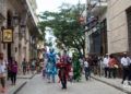 Pasacalle del Festival Internacional de Danza en Paisajes Urbanos “Habana Vieja: Ciudad en Movimiento” 2019. Foto: Katharina Neisinger.