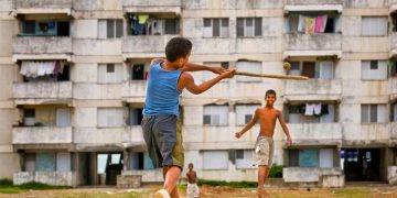 Aunque el Acuerdo entre Cuba y Little League sigue en pie, las autoridades de la Isla no han dado pistas sobre la creación de la Pequeña Liga Cubana, la cual permitiría la expansión de la práctica del béisbol. Foto: Tomada de WNYC.