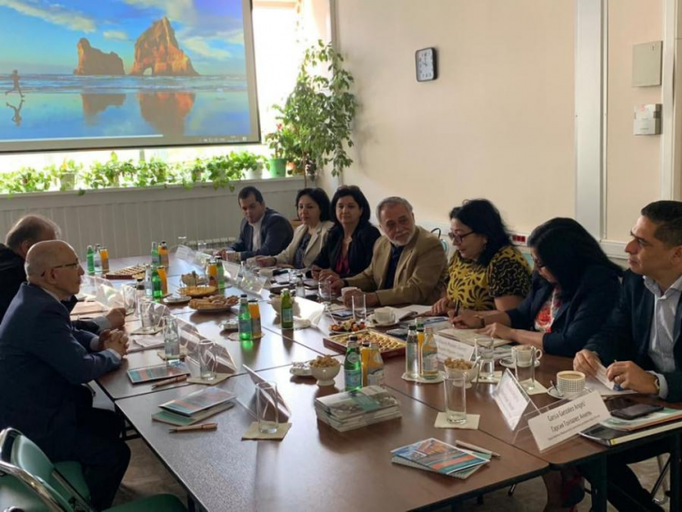 Encuentro entre autoridades de salud de Cuba y Rusia para la firma de un memorando de cooperación para el tratamientos del cáncer. Foto: @EmbacubaRusia / Twitter.