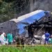 restos del avión Boeing-737 que se estrelló el viernes 18 de mayo, poco después de despegar del aeropuerto José Martí. Foto: Omara García / EFE.