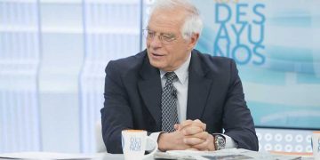 Ministro de Exteriores Josep Borrell en un programa de Televisión Española. Foto: TVE.es.