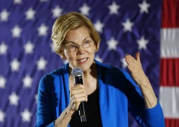 La demócrata Elizabeth Warren. Foto: Charlie Neibergall/AP.