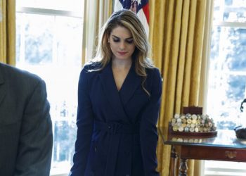 La ex directora de Comunicaciones de la Casa Blanca, Hope Hicks. Foto: Evan Vucci/AP.
