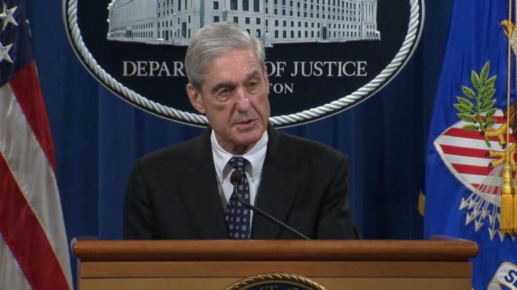Mueller romper el silencio en medio de llamados a testificar ante el Congreso.