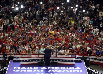 El presidente Donald Trump habla durante un mitin para lanzar su campaña de reelección en el Amway Center, el martes 18 de junio de 2019, en Orlando, Florida. Foto: Evan Vucci/AP.