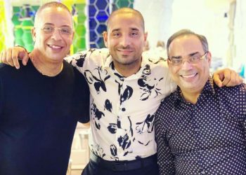 Issac Delgado, Asiel Babastro y Gilberto Santa Rosa. Foto: El Nuevo Día.