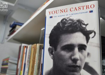Libro Young Castro, de Jonathan Hansen. Foto: Marita Pérez Díaz.