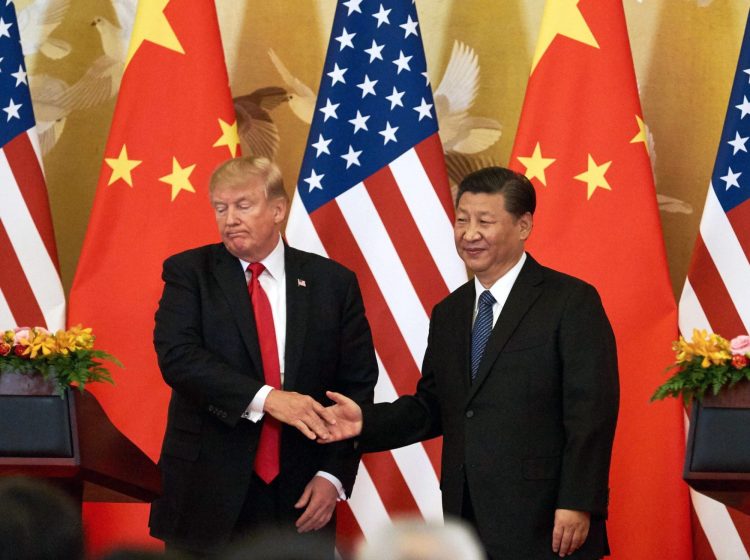 Los presidentes de EE.UU., Donald Trump, y china, Xi Jinping, en un encuentro bilateral. Foto: Getty Images / Archivo.