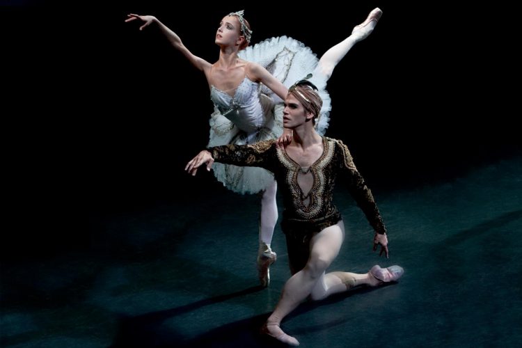 24-Intl-Ballet-Fest_Web2019