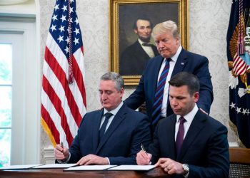 Firma de acuerdo entre Estados Unidos y Guatemala