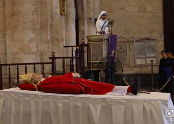 Ceremonia religiosa en honor al fallecido cardenal Jaime Ortega en la Catedral de La Habana, el viernes 26 de julio de 2019. Foto: Otmaro Rodríguez.