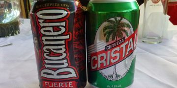 Las cervezas cubanas Bucanero y Cristal. Foto: todocuba.org