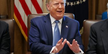 Donald Trump durante una reunión de gabinete en la Casa Blanca de Washington el 16 de julio del 2019. Foto: Alex Brandon / AP.