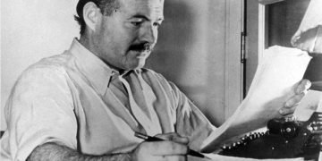 Ernest Hemingway en los años 30. Foto: Toronto History / Flickr.