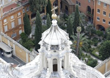 En esta imagen, tomada el 10 de julio de 2019, ofrece una vista del Cementerio Teutónico en el Vaticano. Foto: Gregorio Borgia/ AP.