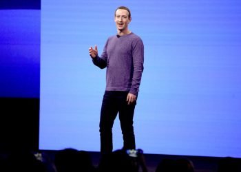 El director general de Facebook, Mark Zuckerberg, durante una conferencia de programadores de Facebook en San Jose, California, abril de 2019.  Foto: Tony Avelar/ AP.
