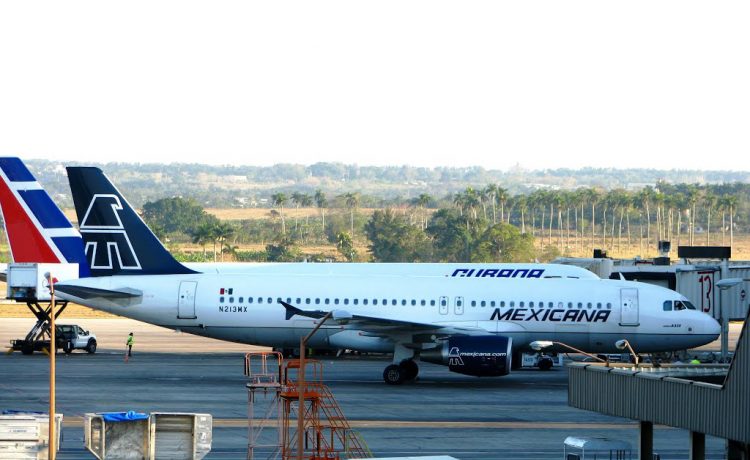 Aviones en el aeropuerto internacional de La Habana. Foto: mapio.net / Archivo.