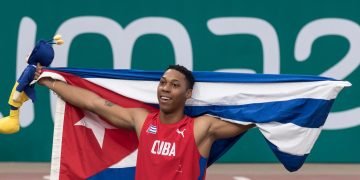 El saltador cubano Juan Miguel Echevarría tras su triunfo en los Juegos Panamericanos Lima 2019. Foto: José Tito Meriño / PL / Archivo.