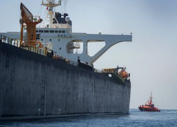 El buque petrolero Grace 1, de Irán, en Gibraltar el 17 de agosto del 2019. Foto: Marcos Moreno / AP.