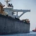 El buque petrolero Grace 1, de Irán, en Gibraltar el 17 de agosto del 2019. Foto: Marcos Moreno / AP.