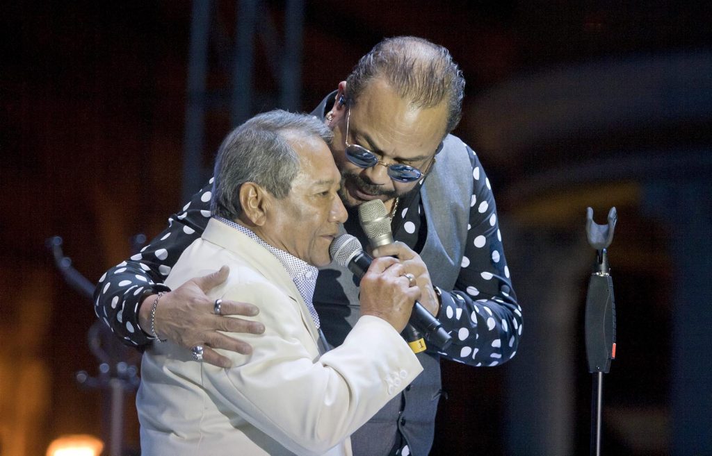 Armando Manzanero y Francisco Céspedes en un concierto en la ciudad mexicana de Mérida en 2015. Foto: Hugo Borges / Notimex / Archivo.