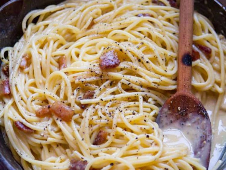 La carbonara, emblema de la cocina italiana. Foto: Epicure.com