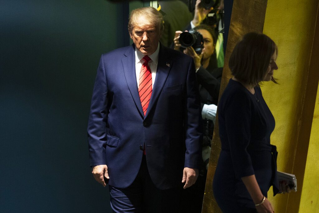 El presidente de Estados Unidos, Donald Trump, antes de hablar ante la 74ª sesión de la Asamblea General de las Naciones Unidas en la sede de la ONU en Nueva York. Foto: Mary Altaffer / AP / Archivo.