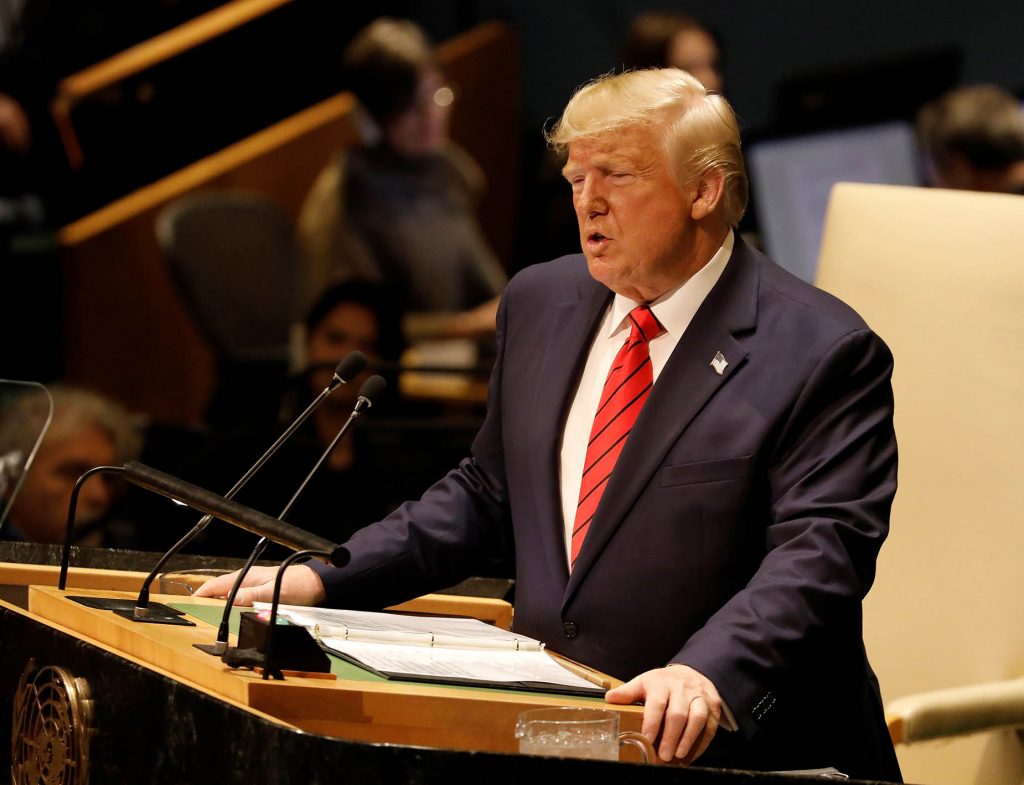 El presidente estadounidense Donald Trump habla ante la Asamblea General de la ONU, en Nueva York, el 24 de septiembre de 2019. Foto: Peter Foley / EFE.