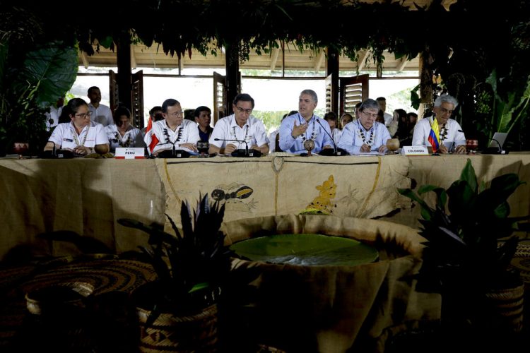 El presidente de Colombia, Iván Duque, habla durante una cumbre con los gobernantes de varios países sudamericanos que comparten la Amazonía en Leticia, Colombia, el viernes 6 de septiembre de 2019. (AP Foto/Fernando Vergara)