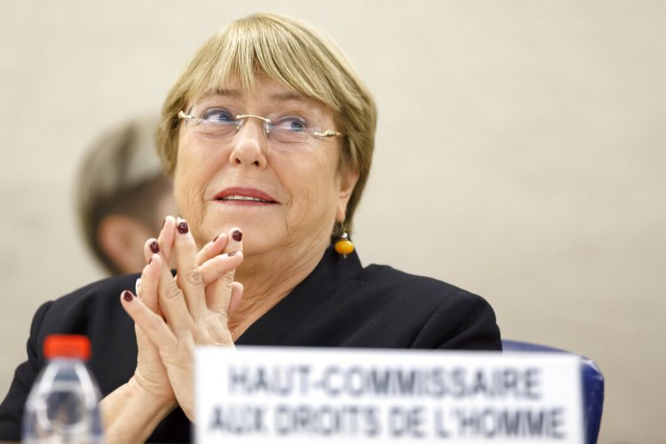 La Alta Comisionada de Naciones Unidas para los Derechos Humanos, Michelle Bachelet, asiste a la apertura de la 42da sesión del Consejo de Derechos Humanos en la sede europea de Naciones Unidas, en Ginebra, Suiza, el lunes 9 de septiembre de 2019. Foto: Salvatore Di Nolfi/Keystone vía AP.