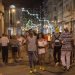 Las personas colmaron la habanera calle Galiano, para ver las luces donadas por la ciudad italiana de Turín. Foto: Otmaro Rodríguez.