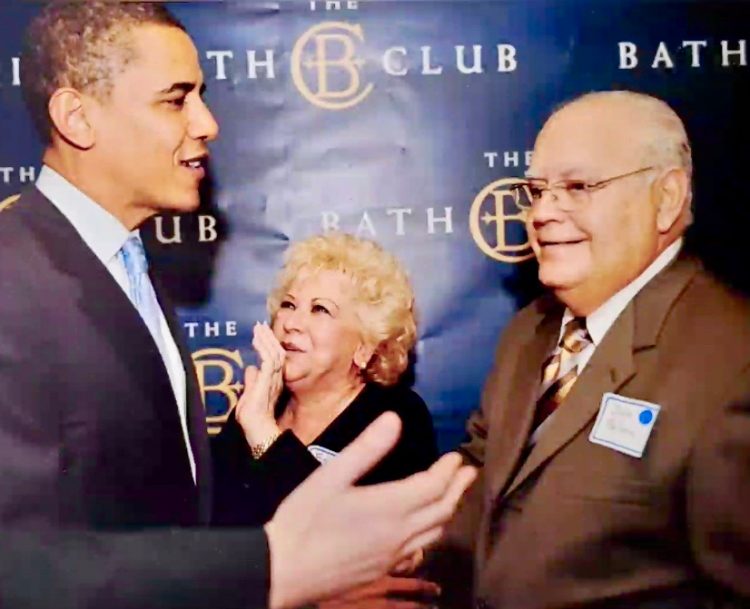El empresario Julio Balsera (d) y su esposa, Esther, apoyaron con fuerza al presidente Barack Obama. Foto: Archivo.