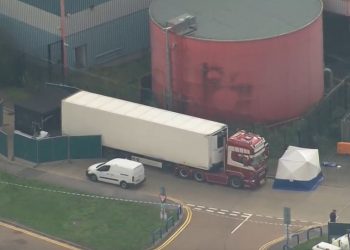 Entre los cadáveres encontrados, 38 corresponden a adultos y un adolescente, según BBC.