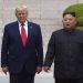 En esta imagen de archivo del 30 de junio de 2019, el presidente de Estados Unidos, Donald Trump, a la izquierda, se reúne con el líder norcoreano Kim Jong Un en el lado norcoreano de la fronter en la localidad de Panmunjom, en la Zona Desmilitarizada. Foto: Susan Walsh / AP / Archivo.