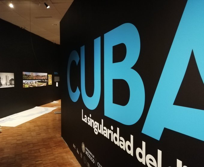 Exposición "Cuba. La singularidad del diseño", inaugurada el 5 de octubre de 2019 en el Museo de Arte Moderno en Ciudad de México. Foto: @SCT_mx / Twitter.