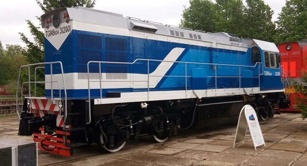Locomotora rusa del modelo TGM8, como las llegadas el 2 de octubre de 2019 a La Habana como parte de un convenio entre Cuba y Rusia para la modernización del ferrocarril cubano. Foto: sputniknews.com