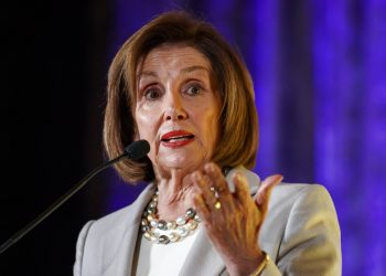 La presidenta de la Cámara de Representantes, Nancy Pelosi, durante un evento en Washington, el jueves 17 de octubre de 2019. Foto: Alex Brandon/AP.