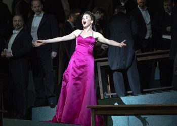La soprano de origen cubano Lisette Oropesa protagoniza una reposición de "Manon" de Massenet en la Ópera Metropolitana de Nueva York. Foto: Marty Sohl/Ópera Metropolitana vía AP.