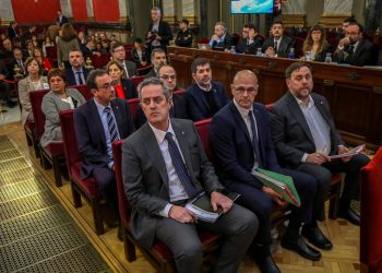 Los doce líderes catalanes sentenciados, durante el juicio. Foto: Emilio Naranjo/EFE.