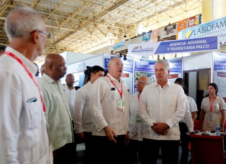 Imagen de archivo de la apertura de la Feria Internacional de La Habana FIHAV 2019, con la presencia del presidente cubano Miguel Díaz-Canel y otros funcionarios de la Isla. Foto: Ernesto Mastrascusa / EFE / Archivo.