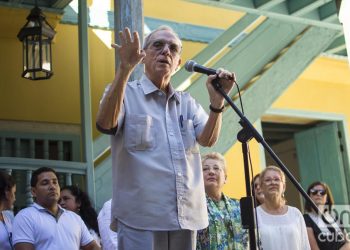 El historiador de La Habana, Dr. Eusebio Leal, habla a la prensa en el Convento de Santa Clara, el lunes 4 de noviembre de 2019. Foto: Otmaro Rodríguez.