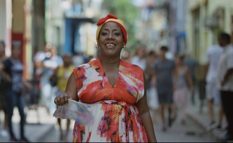 Xiomara Laugart graba primer video clip de su carrera, dedicado a La Habana. Foto: Cortesía de Jonal Cosculluela.