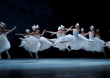 El Ballet Nacional de Cuba fue uno de los galardonados con el Premio Villanueva 2020-2021. Foto: Yander Zamora/EFE.
